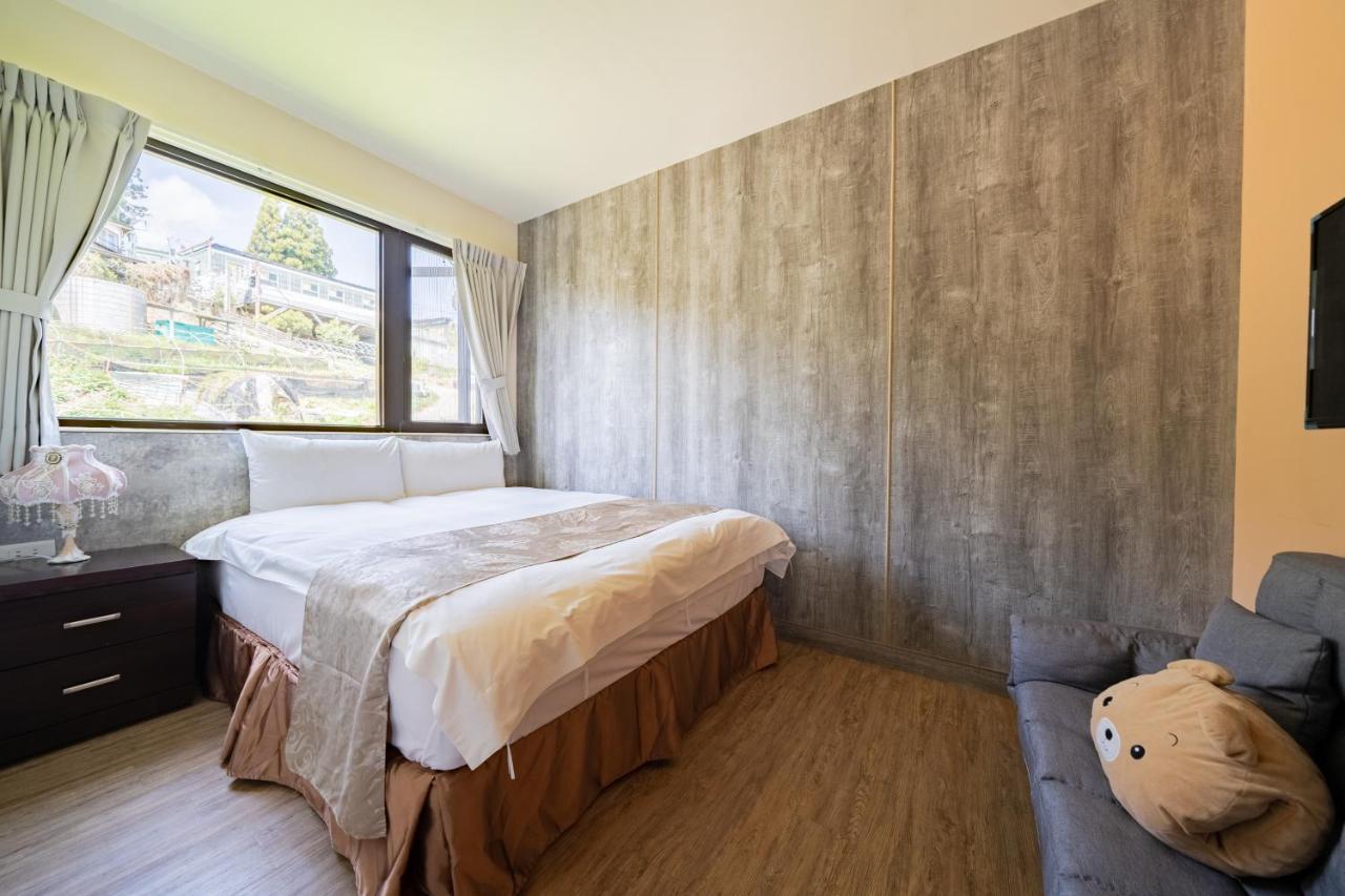 Hua Mu Xing Jing B&B Ren'ai Esterno foto